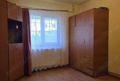 Apartament 4 camere decomandat Dambovita - 2