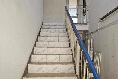 Vand Hale cu teren Zona Metro,( fosta fabrica),teren 14500 mp ,Hale 9 cladiri P+E, platf betonate - 3