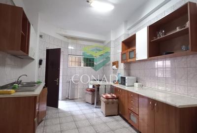 Apartament cu 4 camere decomandat în Romană - 9
