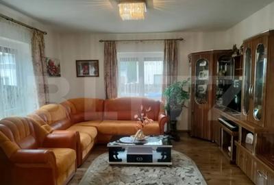 Casă cu 8 camere cu Teren 488 Mp în Marginea - 3