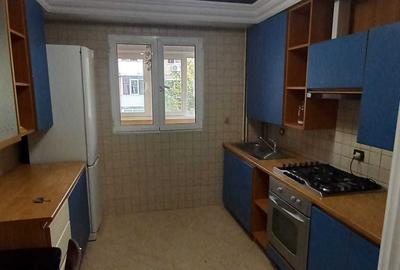 Apartament cu 3 camere semidecomandat în Berceni - 3