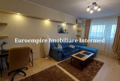 Apartament cu 2 camere decomandat în Casa de Cultură