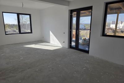 Casă cu 4 camere în Focșănei - 7