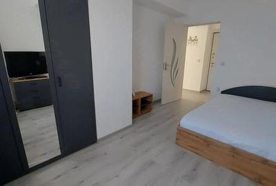 Garsonieră decomandată în Central
