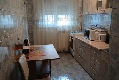 Apartament cu 2 camere decomandat în Micro 18 - 4