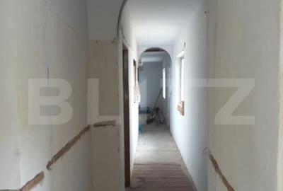 Casă cu 7 camere cu Teren 378 Mp în Cetate - 2