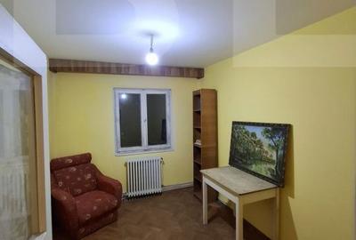Apartament cu 3 camere semidecomandat în Central - 15
