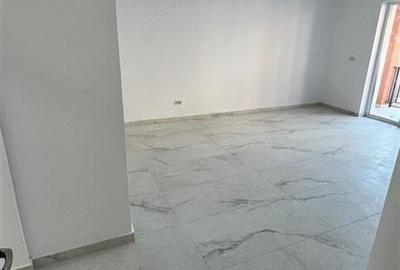 Apartament cu 2 camere semidecomandat în Giroc