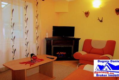 Casă cu 5 camere cu Canalizare în Central - 2