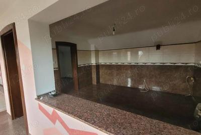 Casă cu 6 camere cu Teren 2001 Mp în Central - 10