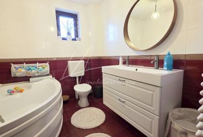 Stil, confort si liniste - casa perfecta pentru familia ta - 46
