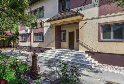 Casă individuală cu 9 camere cu Canalizare în Lacul Tei - 4