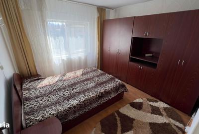 Apartament cu 2 camere decomandat în Petros - 2