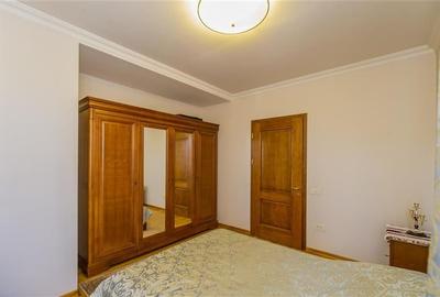 FILM ! Pe armonia a 1.100 mp teren/ gradina, Vila galanta,cu 3 apartamente disti FILM ! Pe armonia a 1.100 mp teren/ gradina, Vila galanta,cu 3 apartamente disti - 19