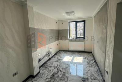 Apartament cu 3 camere semidecomandat în 1 Decembrie - 13