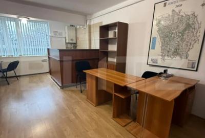 Apartament cu 3 camere decomandat în Universității - 4