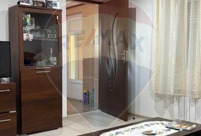 Casa cu 2 camere de inchiriat Lazu