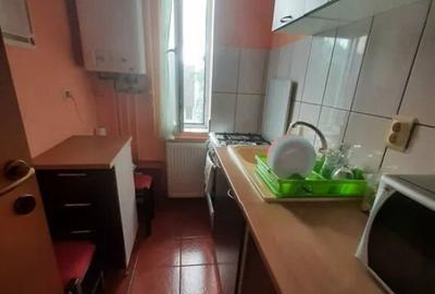 1 camera in zona Dacia - 2