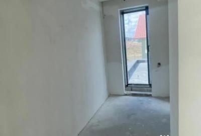 Casă cu 5 camere cu Teren 394 Mp în Agigea - 15