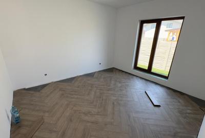 Casă individuală cu 3 camere cu Canalizare în Central - 6