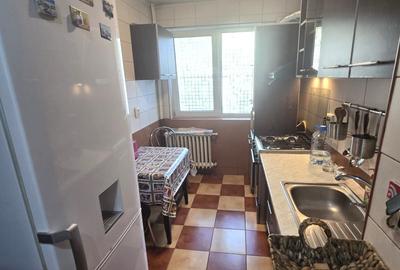 Apartament cu 3 camere semidecomandat, mobilat în Lujerului - 5
