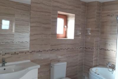 Casă cu 4 camere în Caracal - 6