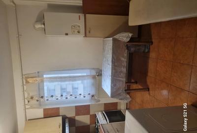 Inchiriez apartament cu 2 camere - 2