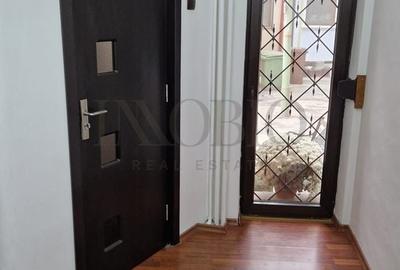 Casă individuală cu 5 camere cu Canalizare în Moșilor - 2