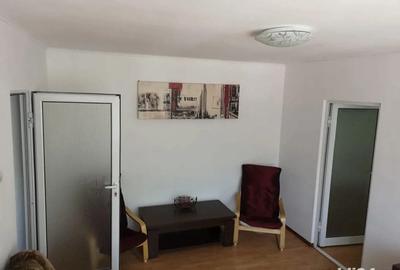 Apartament cu 2 camere semidecomandat în Central - 2
