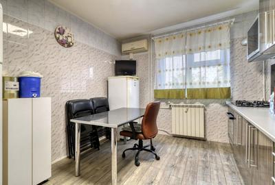 Piata Progresul- Apartament 4 camere + boxa si parcare - Comision 0% - 20