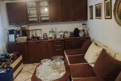 Casă cu 4 camere cu Teren 194 Mp în Central - 9