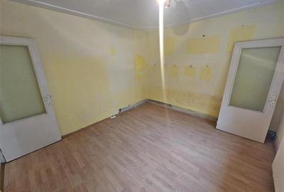 Apartament cu 2 camere semidecomandat în Micro II - 14