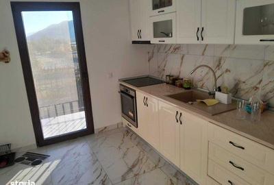 Casă cu 3 camere cu Teren 85 Mp în Central - 3