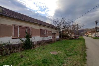 Casă cu 6 camere cu Teren 40 Mp în Sasca Montană - 18