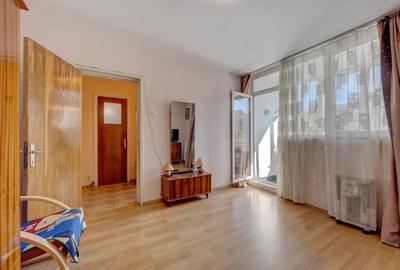 Apartament 3 camere decomandat Titan, Pta. 1 Decembrie - 5