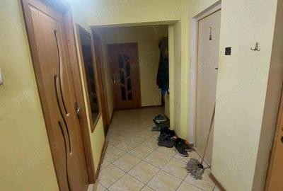 Apartament cu 3 camere decomandat în Central - 3