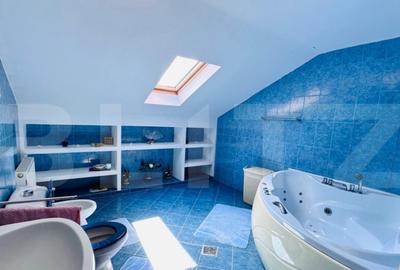 Casa cu 7 camere, 400 mp, 1500 mp de teren, Breazu - 14