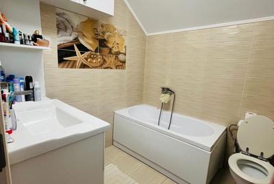 Casă cu 4 camere în Albești - 1