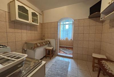Apartament 2 camere, confort 1 decomandat, zona Calarasi 4, etaj 3. - 5