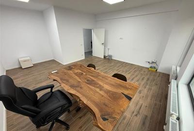 Birou, de 30 mp, în Central - 2