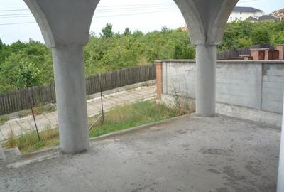 Casă cu 5 camere cu Teren 1250 Mp în Central - 14