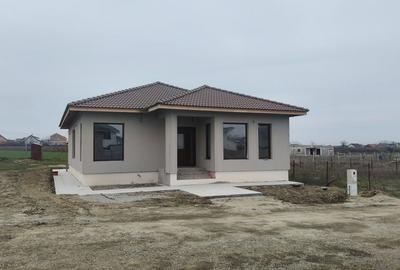 Casă cu 3 camere în Central - 8