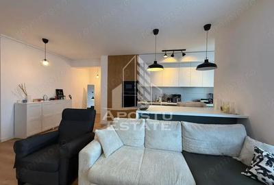 Apartament cu 2 camere, ultrafinisat, zona Circumvala?iunii