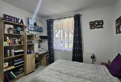 Casă cu 4 camere decomandat cu Teren 570 Mp în Sântandrei