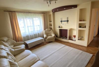 Apartament cu 3 camere decomandat în Central - 8