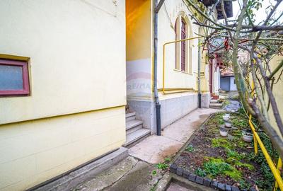 Casa ultracentrala cu 2 camere de vanzare in Ploiesti - 3