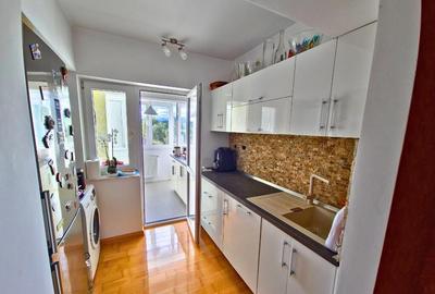 APARTAMENT DE 3 CAMERE, 107 MP - LA 3 MINUTE DE CENTRU - 9
