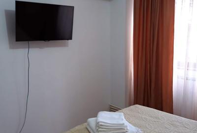 Apartament cu 2 camere decomandat în Micro 20
