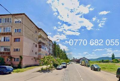 Apartament de vanzare ?tei 3 camere, luminos ?i bine compartimentat - 8