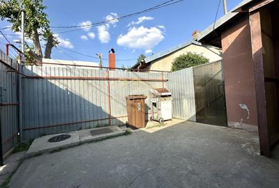 Casă individuală cu 2 camere cu Canalizare în Bd. Laminorului - 4